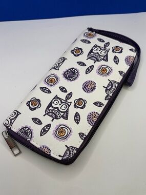 White and Purple Owl Pattern Wristlet Wallet
